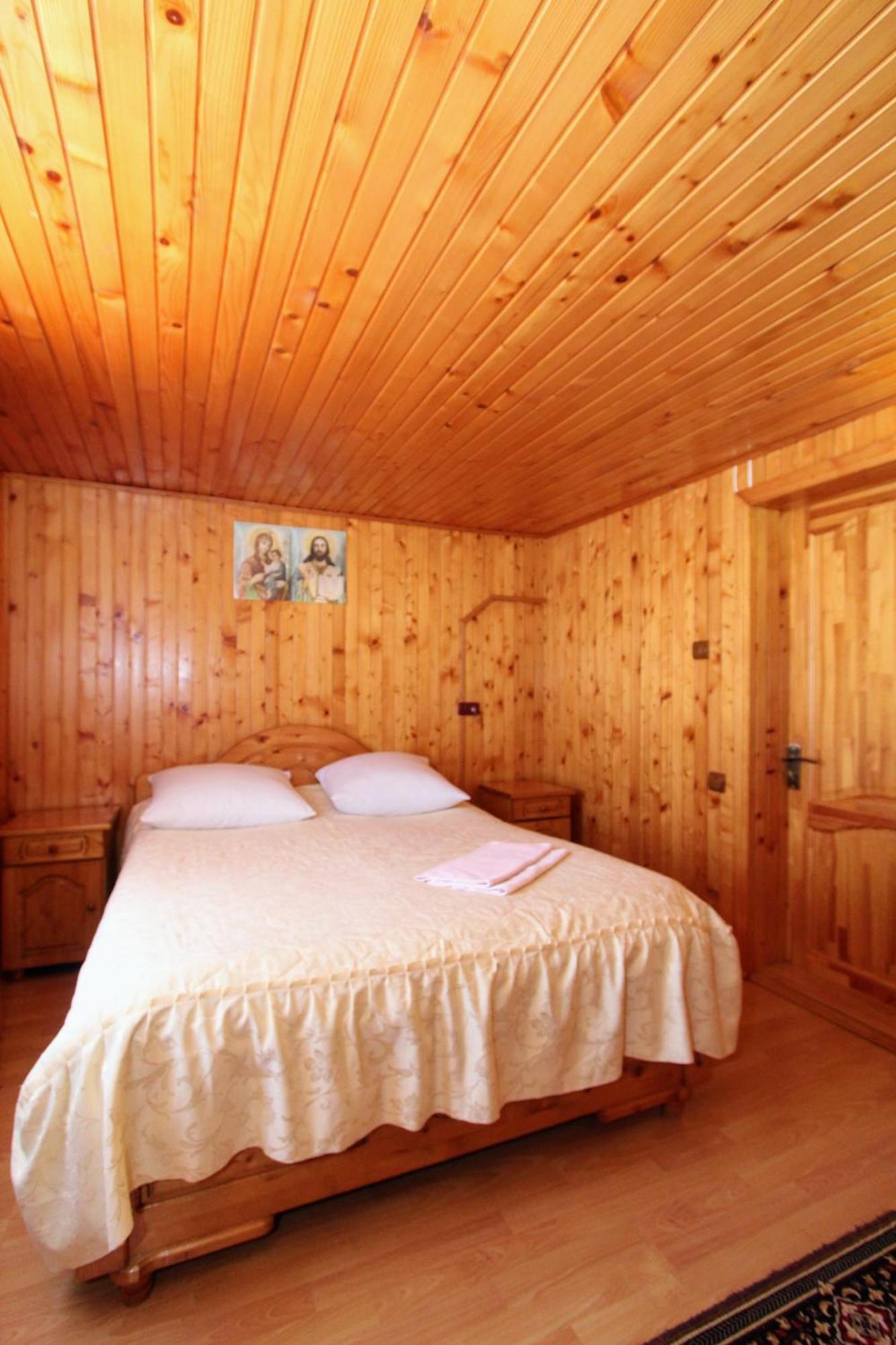 Карпатська Полонина Apartment Yaremche Bagian luar foto