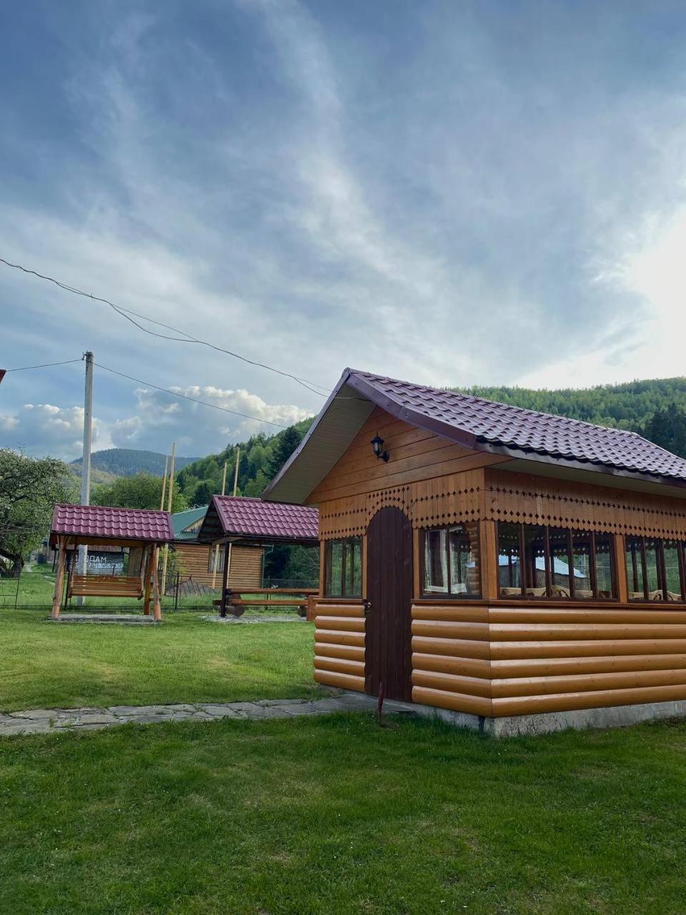 Карпатська Полонина Apartment Yaremche Bagian luar foto